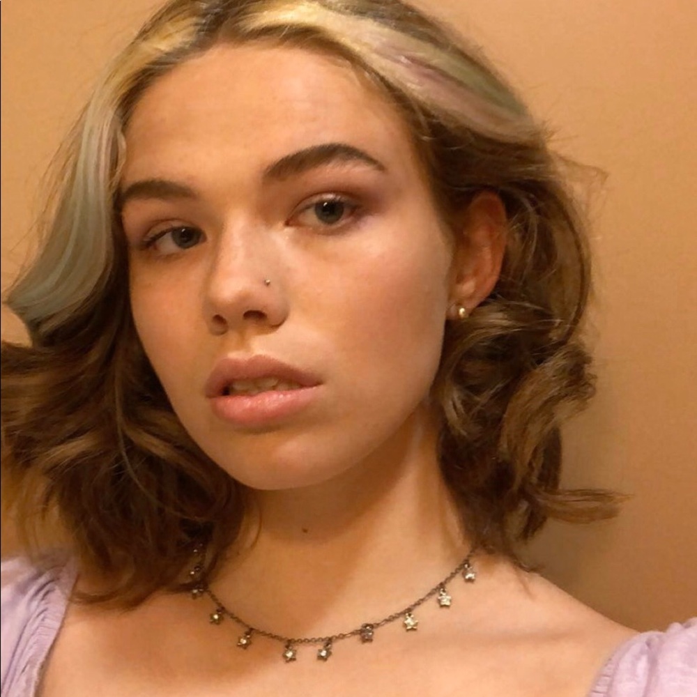 Meet your Posher, Lucy